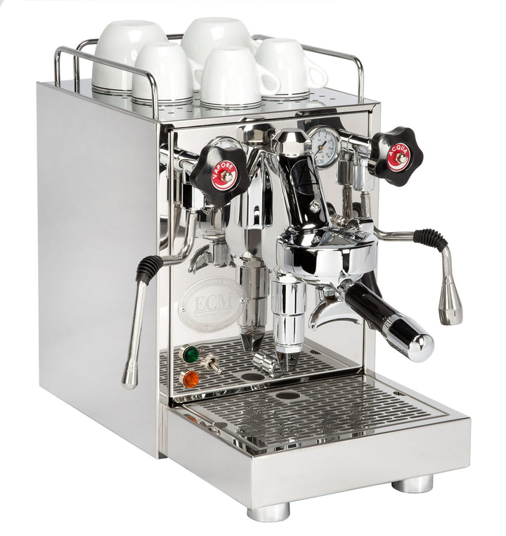 ECM Mechanika Slim VI, angled view with cups on the warming tray