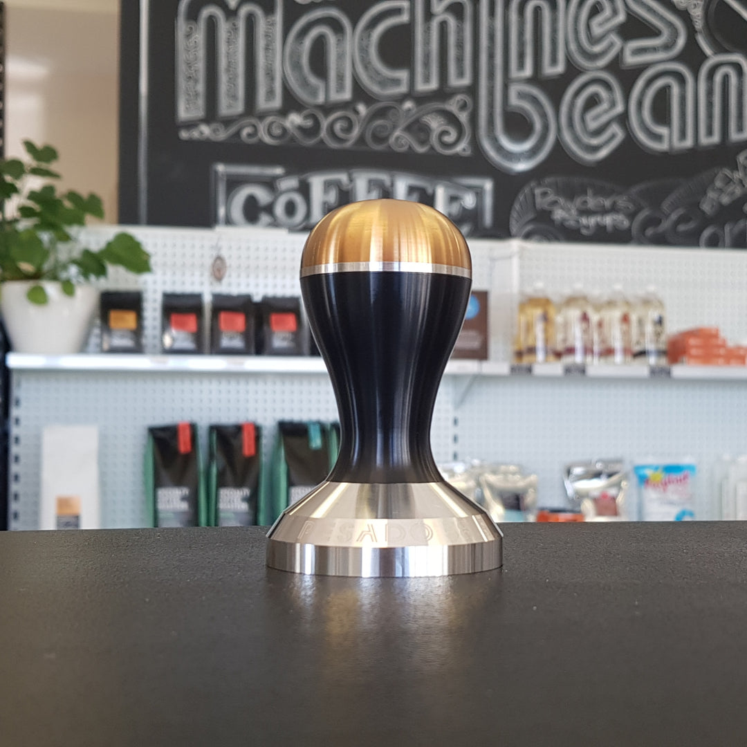 Pisador de café Pesado de 58,5 mm - Negro y dorado
